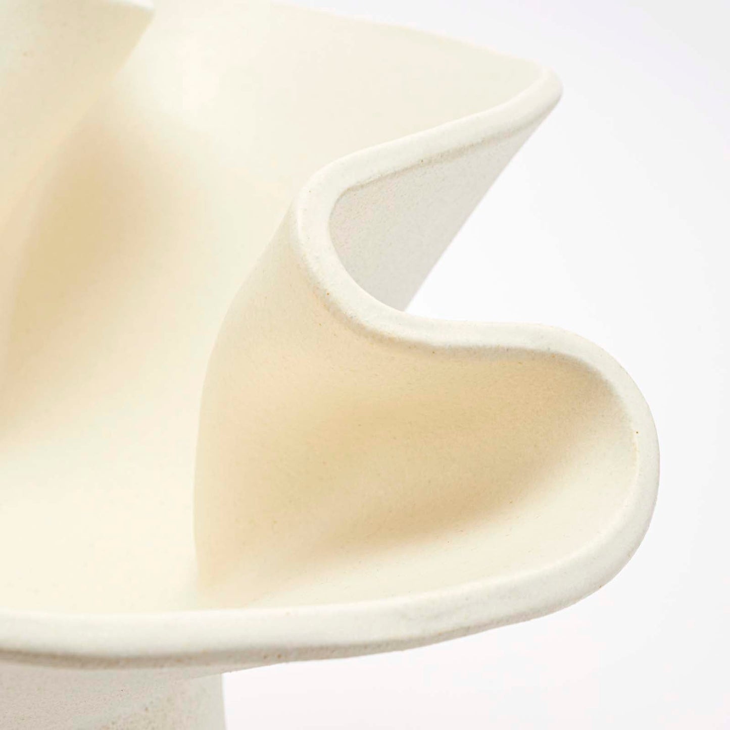 Eloise Vessel Blanc